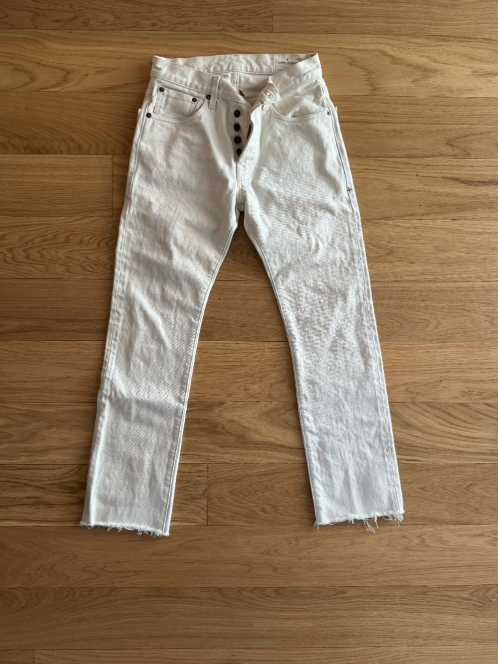 Imogene + Willie Off-White Straight-Leg Jeans - size 27